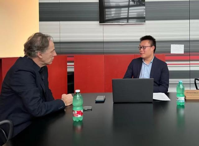 半岛体育-【专访】何为“生而自由”？走进巴雷西的自由人故事